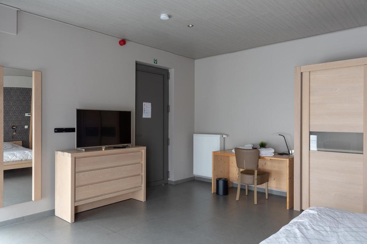 Oud Gemeentehuis Poelkapelle Экстерьер фото