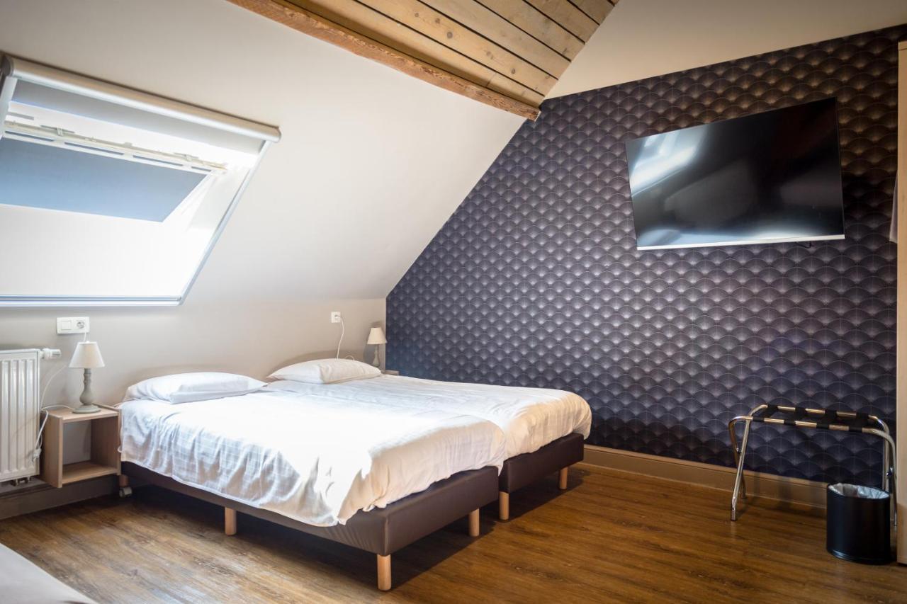 Oud Gemeentehuis Poelkapelle Экстерьер фото